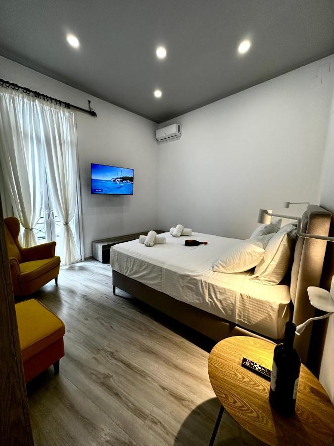 Travelers Luxury Suites, Studios & Apartments Corfu  외부 사진